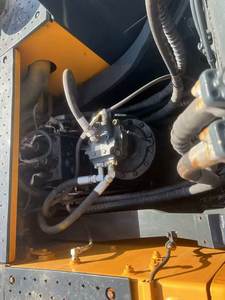 Hyundai 305LC-9S Excavadoras pequeñas usadas de alta calidad Precios al por mayor a granel con 1 año de garantía para la venta - Product Image 4