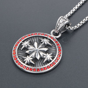 Collier avec pendentif étoile en acier inoxydable, gris argenté avec diamants rouges, design rond pour hommes et femmes, bijoux à la mode SP736 - Product Image 1