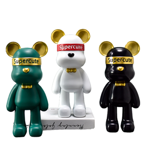 Penjualan langsung dari pabrik patung beruang Resin meja desain hewan lucu yang dilukis dengan tangan seni koleksi dekorasi Natal Eropa - Product Image 4