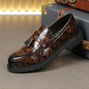 Nuevos Zapatos de Vestir Estilo Británico con <span class=keywords><strong>Borlas</strong></span>, Zapatos de Negocios para <span class=keywords><strong>Hombre</strong></span>, Zapatos Planos de Cuero PU para Oficina - Product Image 2