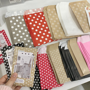 Bolsas de Papel Kraft con Puntos, Bolsas Planas Desechables para Regalos, Empaque Moderno para Productos Creativos - Product Image 2
