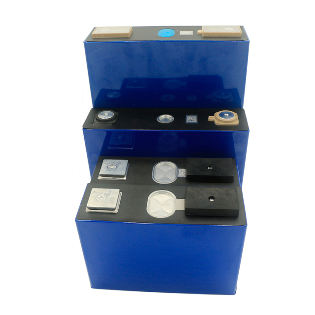 3.2 Volt Litium Ion Solar Battery Pack 3.2V 27AH 30AH 32AH 100AH Lifepo4 Battery Prismatic Pouch Cell with Screws
