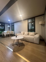 Casa Contenedor Modular Prefabricada de Dos Pisos, Expandible, de Ensamblaje Rápido, con Techo Impermeable, para Hotel