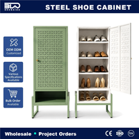 Armoire à chaussures en acier haute capacité, étagère à chaussures métallique ventilée pour appartement, hôtel, usine, approvisionnement pour achat en gros
