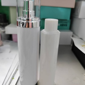 Flacon pulvérisateur sans air 30 ml 50 ml, flacon pompe sans air en PP blanc, flacon sans air à double paroi - Product Image 4