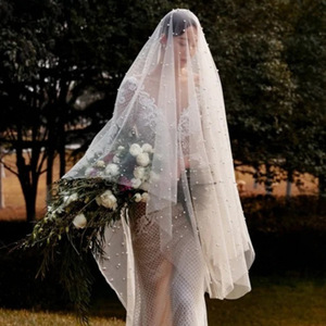 W073005 Velo da Sposa Bianco, Velo Nuziale Lungo fino ai Dita, Monostrato con Pettine, Velo Lungo e Brillante per la Sposa - Product Image 3