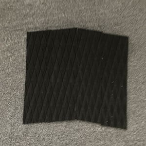 Almohadilla de tracción EVA negra para deportes acuáticos con adhesivo 3M para agarre frontal de tabla de surf - Product Image 1