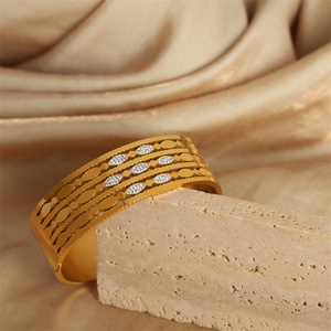 Hot Sale Product Fashion 18k Gold Plated Stainless Steel Zircon Charm Hollow Chunky <b>Bangle</b> <b>Bracelets</b> Jewelry - Product Image 2