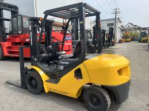 Vente à chaud de machines de chariot élévateur d'occasion Komatsu FD30 3 tonnes 3,5 tonnes 5 tonnes avec un changement de vitesse latéral en bon état - Product Image 3