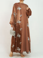 Ensemble 2 pièces de luxe pour femmes musulmanes : Abaya brodée en organza de Dubaï avec perles, Kimono en satin argenté et sous-robe intérieure pour l'Aïd et les mariages MSL888
