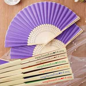 Éventail pliant personnalisé de couleur unie pour l'été, en bambou sculpté, style imprimé, idéal pour la décoration intérieure, les mariages, les fêtes et comme cadeau. - Product Image 3