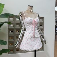 Ensemble de mode avec camisole en dentelle et patchwork, nouveau style d'été, jupe évasée à taille haute à fleurs, ensemble deux pièces
