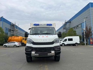 Nouvelle ambulance médicale tout-terrain 4x4 robuste à moteur diesel avec équipement médical complet à pression négative - Product Image 3