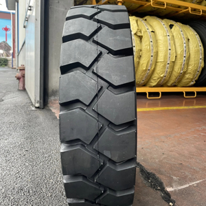 Major 7.00-12 Forklift Tire Inner Tube - Fits Radial Or Bias Ply 7.00R12 Tires 3 thumbnail image