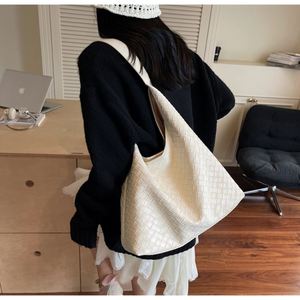 Bolsos de Mano de PU Disponibles en Varios Colores, Bolsos de Cuero para Mujer, Bolso Tote de Cuero Impermeable - Product Image 6