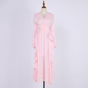 Vestido Nuevo y Moderno con Cuello en V, Plisado, de Manga Larga, con Adorno de <span class=keywords><strong>Hongo</strong></span> Negro y Falda Larga Entallada que Estiliza la Figura - Product Image 6