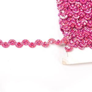 זוהר מעוקל צורת קריסטל ריינסטון אבנים ציפוי אדום AB צבע פלסטיק לקצץ יהלומים מלאכותיים כוס שרשרת רול לחתונה דקור - Product Image 4