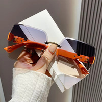 Lunettes de Soleil de Conduite Haut de Gamme Pour Femme, Tendance et À la Mode UV400 Sans Monture Double Dégradé de Couleurs Nouveau