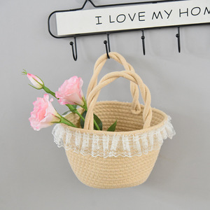 Sac à main en paille pour femme, forme demi-lune, avec dentelle et bouton perlé, sac bandoulière portable pour la plage et les voyages, collection Printemps 2025 - Product Image 4