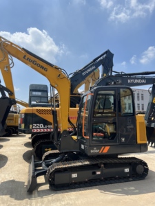 Miniexcavadora Liugong 906F Nueva, Estructura Reforzada de Brazo y Pluma, Cabina de Baja Vibración, Logotipo Personalizable, Apta para Compradores Globales - Product Image 1