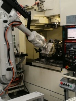 Material penanganan komersial ABB Robot 12kg muatan 6 Axies Cobot