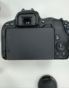 กล้อง Canon EOS 200D พร้อมเลนส์ 18-55 มม. ของแท้ กล้อง DSLR ระดับมืออาชีพ สำหรับการถ่ายทอดสดการประชุม - Product Image 6
