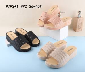 Ciabatte infradito in PVC traspirante da donna dal Design unico - Product Image 2