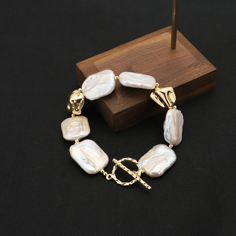 GB1007-3 Bracelet carré blanc