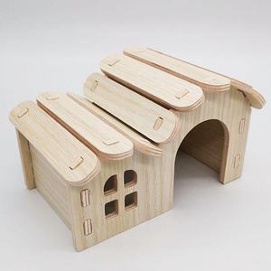 บ้านแฮมสเตอร์ไม้เนื้อแข็งธรรมชาติ วิลล่าสองชั้น พร้อมชิงช้า ที่นอนสำหรับสัตว์เลี้ยงขนาดเล็ก ทำความสะอาดง่าย - Product Image 2