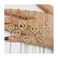 Melocotón corazón nombre letra inicial garra ajuste Cubic Zirconia impermeable colgante joyería de moda collares para mujeres alfabeto