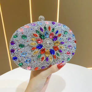 Sac à main de luxe élégant et polyvalent pour femme, motif tournesol, avec strass incrustés, idéal pour les soirées et comme petit sac bandoulière. - Product Image 3