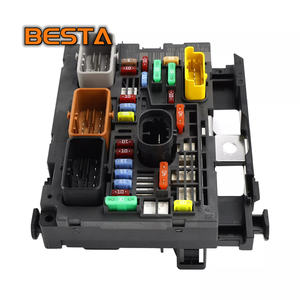 Módulo de protección de batería de caja de fusibles de motor de coche 8200306032 para <span class=keywords><strong>Renault</strong></span> <span class=keywords><strong>Megane</strong></span> Scene 2 2002-2006 8200306033 S118399300J - Product Image 2