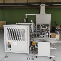 Machine à sceller les boîtes en carton avec ruban adhésif Imprimante de date Joint de bande d'étain en plastique pour pommes de terre semi-frites Ligne de carton alimentaire Options de sac en aluminium