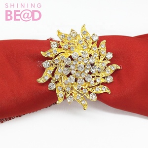Émail blanc élégant anneau de <span class=keywords><strong>serviette</strong></span> en gros en vrac <span class=keywords><strong>porte</strong></span>-<span class=keywords><strong>serviette</strong></span> pour <span class=keywords><strong>table</strong></span> de fête décorer - Product Image 3