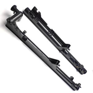 Автомобильный алюминиевый радиатор охлаждения пластиковый бак <span class=keywords><strong>PA66</strong></span> <span class=keywords><strong>GF30</strong></span> для японской модели автомобиля PAJERO SPORT II L200 / TRITON OEM 1350A182 - Product Image 1