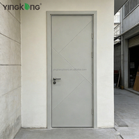 Звукоизоляционные двери Yingkang из древесно-полимерного композита (ДПК) с белым грунтовочным покрытием, водонепроницаемые, премиум-класса