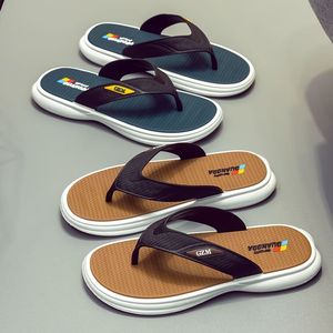 Sandales de plage en PVC pour hommes, tongs d'été, pantoufles décontractées bicolores à semelle souple résistantes à l'usure pour la maison – Vente en gros - Product Image 4