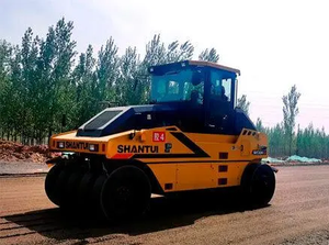 La Chine Top Brand Top Brand rouleau fatigué en caoutchouc 30 tonnes SRT30H-C6 <span class=keywords><strong>grand</strong></span> rouleau de route avec le meilleur <span class=keywords><strong>prix</strong></span> - Product Image 4