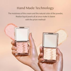 Clio Professional Prism Highlighter 01 Gold Sheer Pressed Powder Shimmering All Skin Tones - Product Image 5