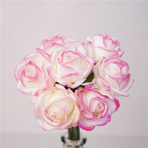 ผ้าไหมสีขาวสัมผัสจริงดอก<span class=keywords><strong>กุหลาบ</strong></span><span class=keywords><strong>ช่อ</strong></span>ดอกไม้ประดิษฐ์สัมผัสจริง Rose Bush สําหรับงานแต่งงานตกแต่งวาเลนไทน์ - Product Image 2