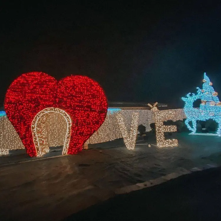 Large Pre-Lit Heart Lighted display for Shopping Center/Wedding/Valentine's