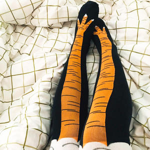 En Stock al por mayor divertido <span class=keywords><strong>pollo</strong></span> pies moda <span class=keywords><strong>calcetines</strong></span> largos mujeres <span class=keywords><strong>calcetines</strong></span> fabricante en China - Product Image 1