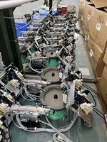 Alimentateur à vibration à alimentation automatique de haute précision et de haute qualité avec moteur et composants de base de l'engrenage Garantie d'un an