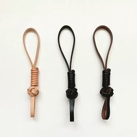 EA914 Vente en gros de mini-breloques de sac personnalisées, accessoires de luxe vintage, porte-clés pendentif en cuir de vachette fait main
