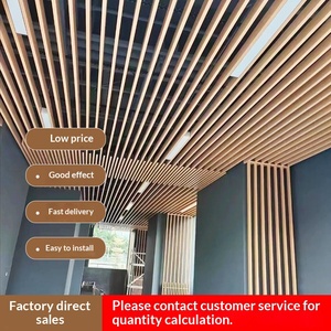 Profilé de grille de plafond suspendu en aluminium à grain de bois, tube carré, <span class=keywords><strong>pour</strong></span> bureaux commerciaux, bande longue, matériau décoratif <span class=keywords><strong>pour</strong></span> plafond - Product Image 1