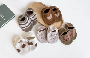 Kaus kaki jahit anti selip lembut bayi baru lahir hewan lucu katun Combed lantai anak balita 0-3Y kaus kaki sandal pegangan pergelangan kaki pendek - Product Image 4