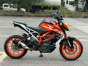 Motocicleta <span class=keywords><strong>Deportiva</strong></span> Ligera KTM1 <span class=keywords><strong>Duke</strong></span> 390: Rendimiento Versátil e Ideal para Paseos Urbanos y de Ocio - Product Image 4