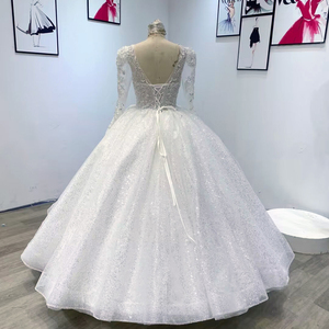Robe de mariée de luxe en dentelle brodée avec des perles et un éclat extrême, robe de mariée Wm53 - Product Image 3