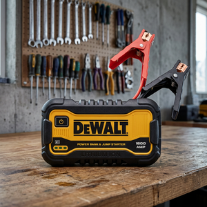 Démarreur portable Li-ion 1600A avec batterie externe et pinces pour secours automobile d'urgence – Garantie 3 ans – Fabriqué aux États-Unis - Product Image 3