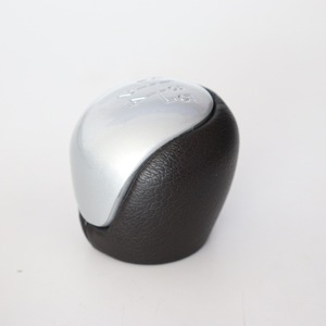 Pommeau de levier de vitesse ergonomique noir avec design en fibre de carbone pour Hyundai Elantra Soul I30 Accent Forte - Product Image 4